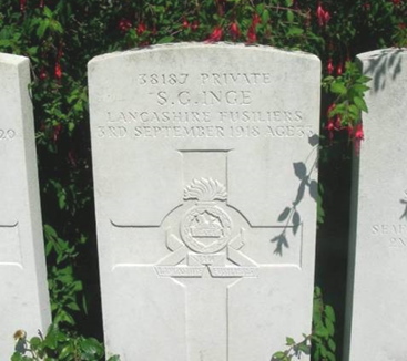 Grave in Eterpigny British Cemetery, Pas de Calais, France